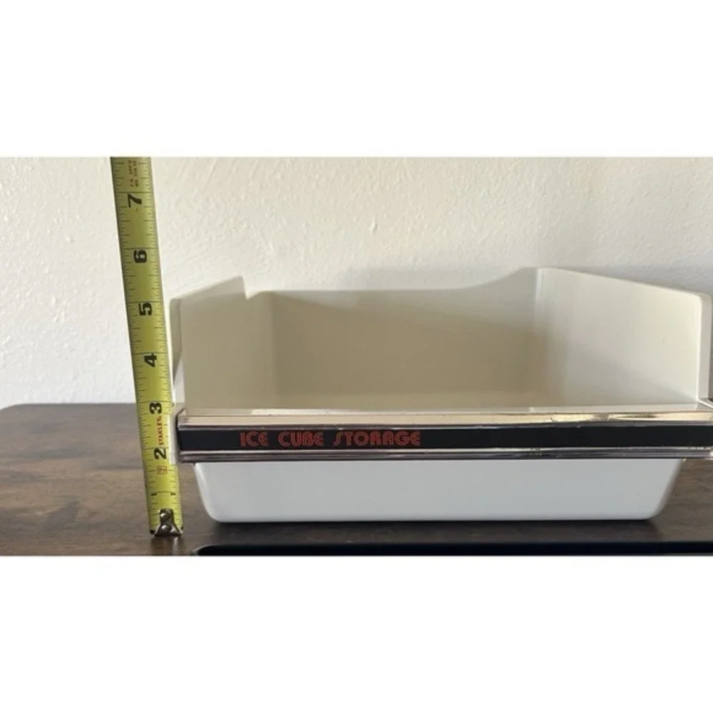 Vintage Ice Cube Storage Bin White Plastic‎ Container 467895 PO2 2985